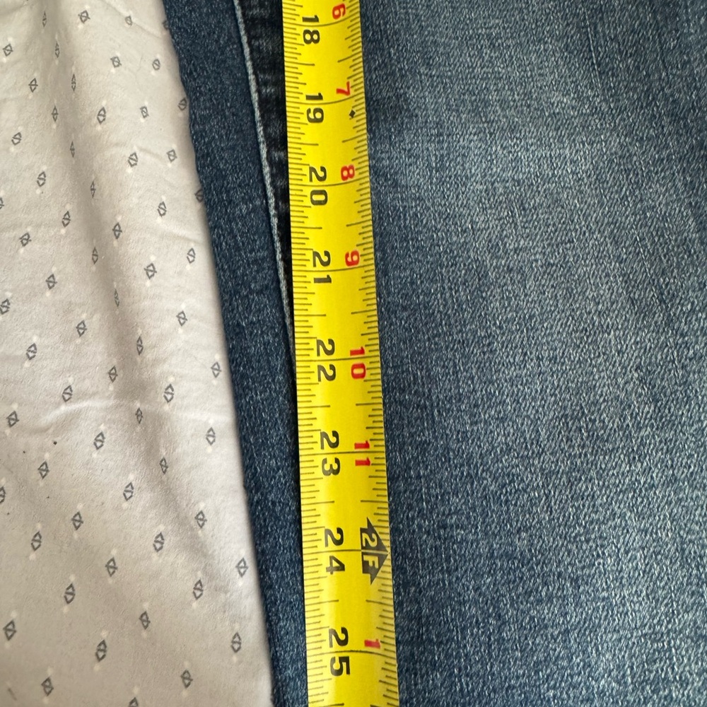 NWT Woman’s Madewell JeansSize 26. 10’ inch High rise skinny with Tencel denim. - Picture 10 of 13